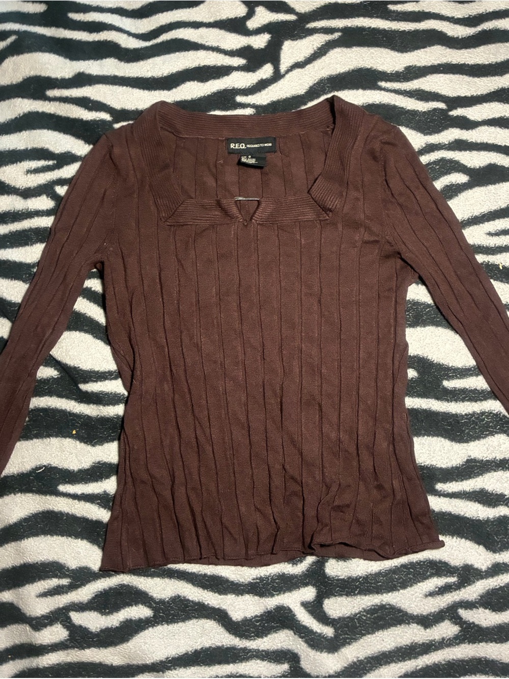 ⭒ stylish required to wear long sleeve